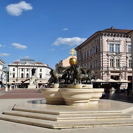 Szeged Suncity Apartman Exterior photo